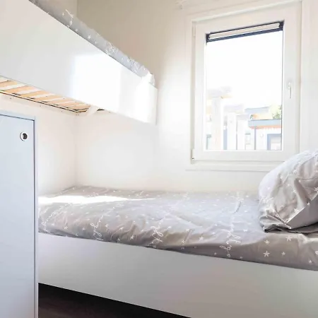 Holiday home Luxurious With Dishwasher, 5 Km From Valkenburg