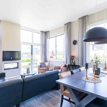 Luxurious With Dishwasher, 5 Km From Valkenburg Holiday home Schin op Geul